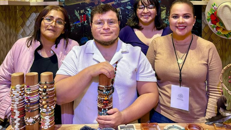 584422065_122177935376528578_2115869164518343802_n